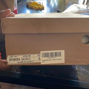 Hiking boots for kids